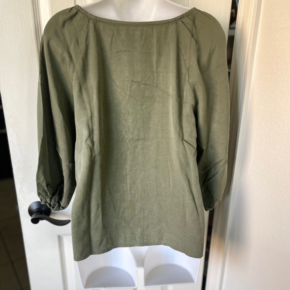 Sanctuary Mila Solid Hued Green Lyocell Button down Half sleeve top - Picture 3 of 8